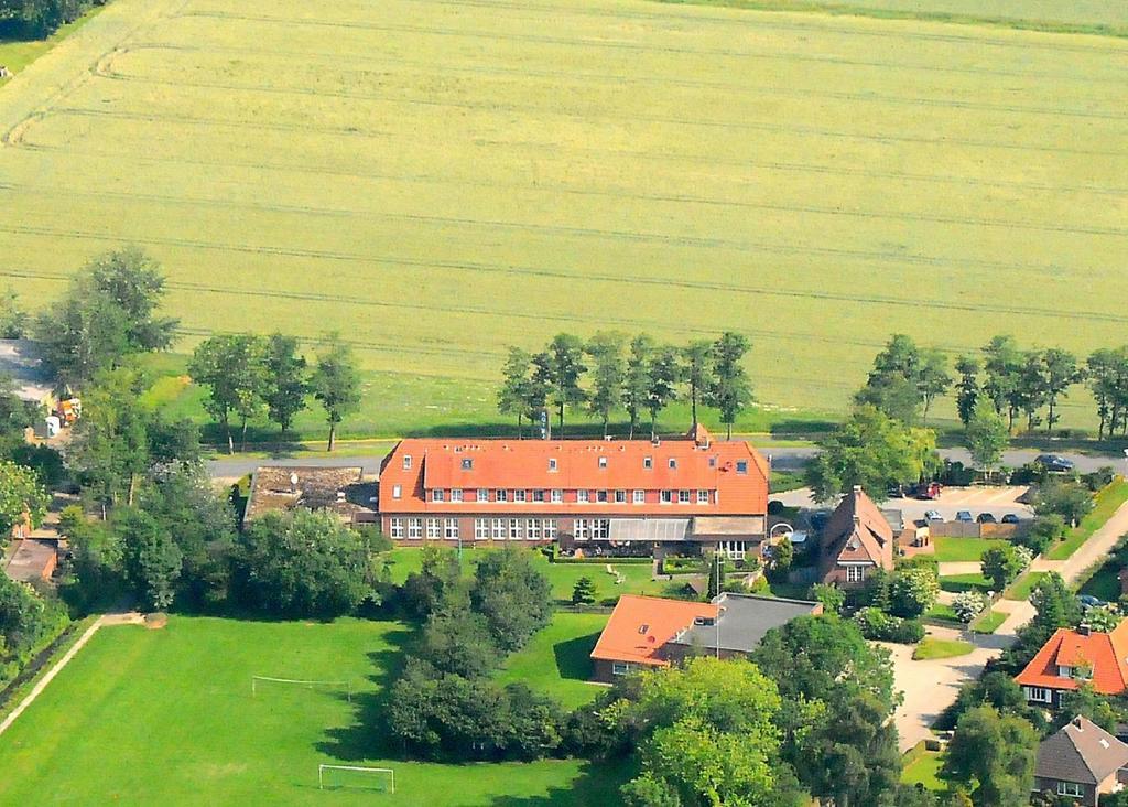 Landhotel Alte Schule - Hotel Garni Шилиг Екстериор снимка
